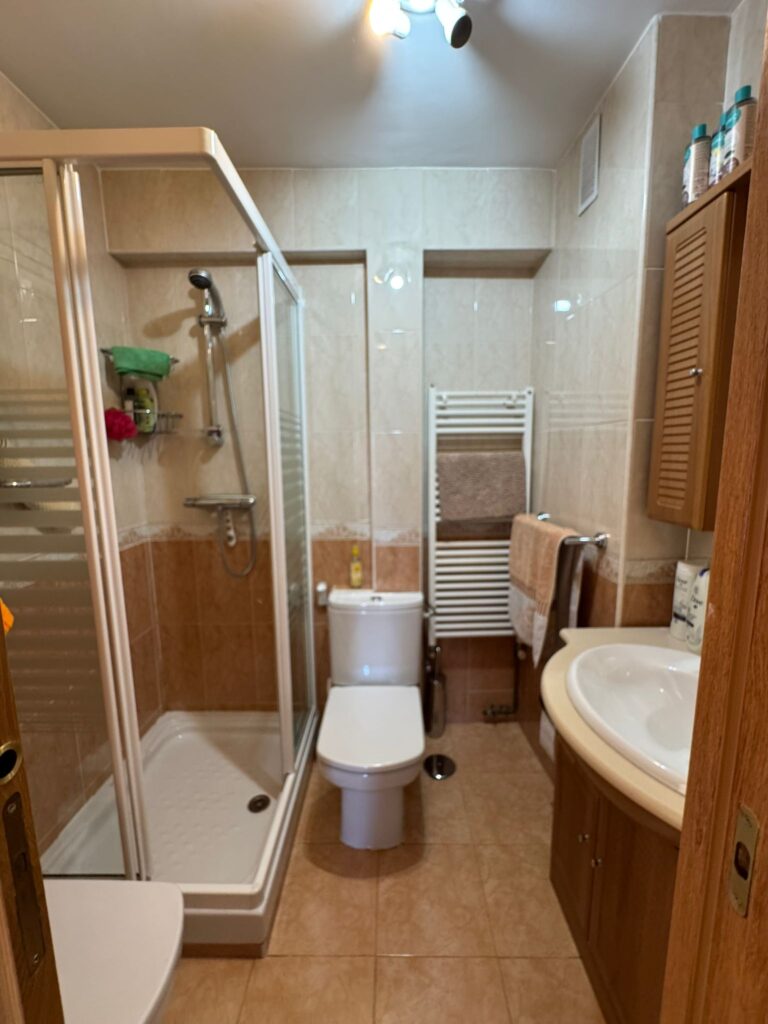 Baño con ducha