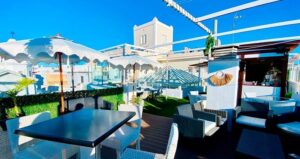 Terraza del hotel con vistas increíbles